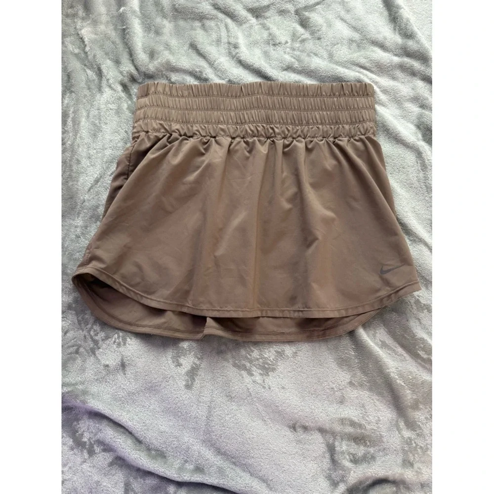 Nike Women's Brown Athletic Skort with Elastic Waistband - Picture 1 of 5